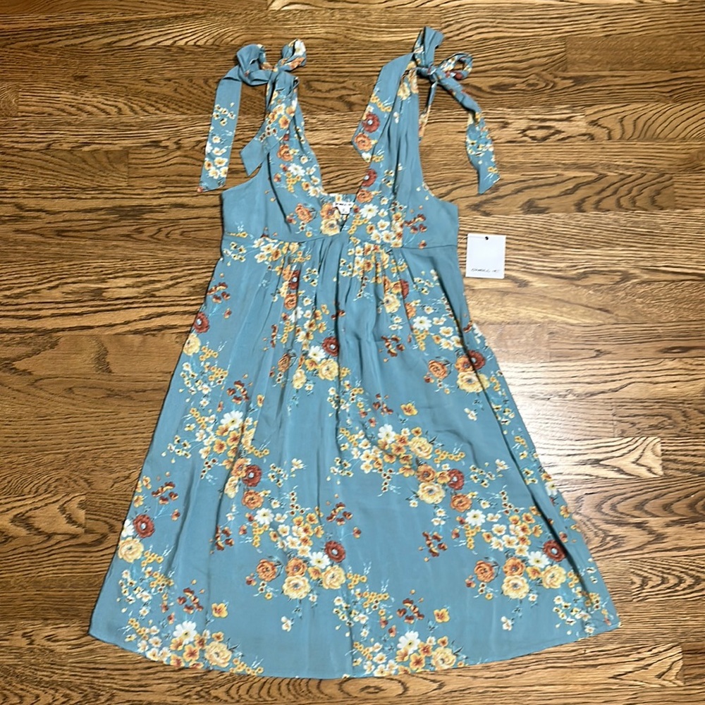 O’Neill summer tie shoulder summer dress BNWT